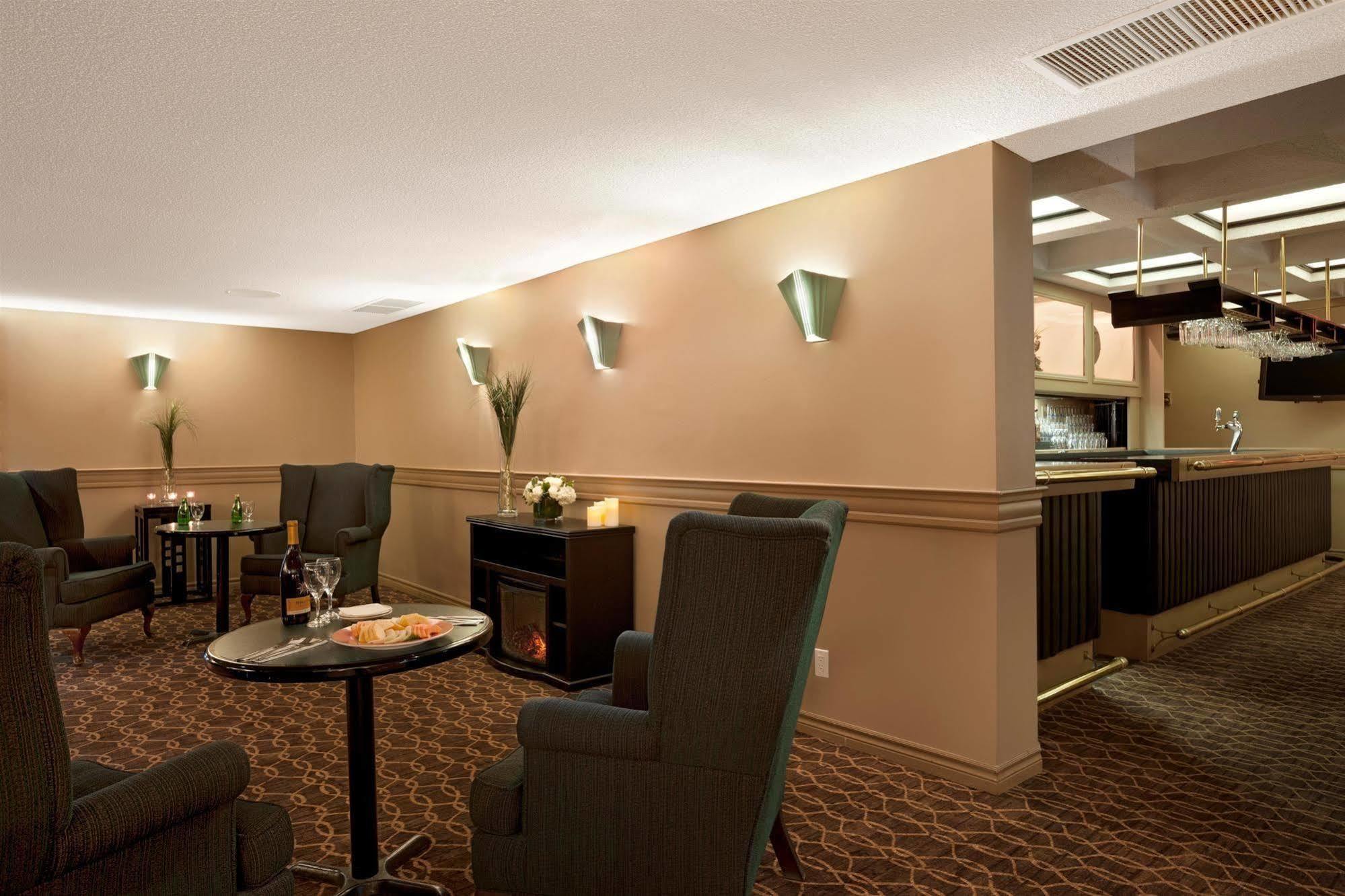 Travelodge By Wyndham Ottawa West Eksteriør bilde